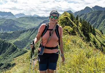 kleinwalsertal Derrenjoch Starzeljoch Allgäu Frau Bergschön